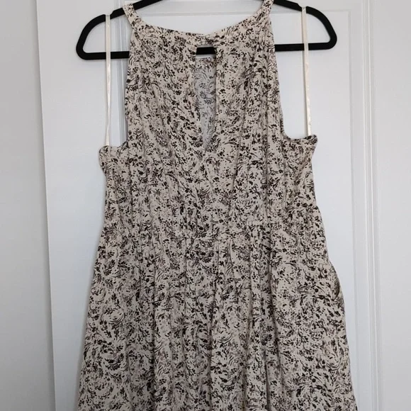 Ditsy Floral Dress - Picture 4 of 6